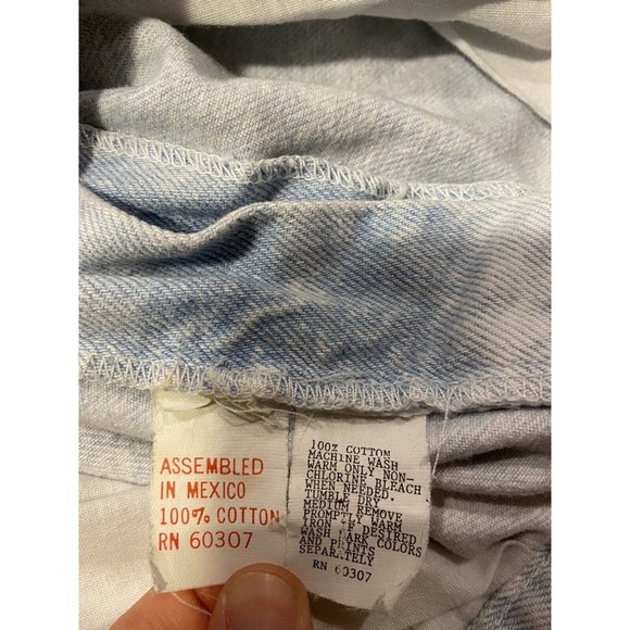 Vintage Unionbay Distressed Acid Wash Blue Denim Jean Shorts Size 31 8” Inseam - Picture 8 of 10